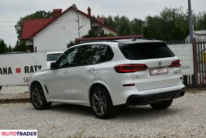 BMW X5 2019 3.0 340 KM