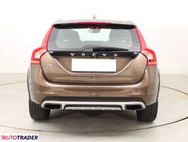 Volvo V60 Cross Country 2018 2.0 241 KM
