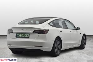 Tesla Model 3 2023 283 KM