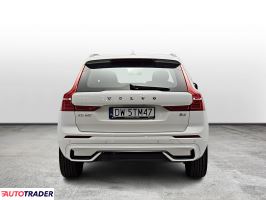 Volvo XC60 2022 2.0 197 KM