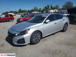 Nissan Altima - zobacz ofertę