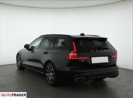 Volvo V60 2021 2.0 194 KM