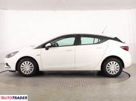 Opel Astra 2018 1.4 123 KM