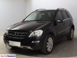 Mercedes M-klasa 2010 3.0 227 KM