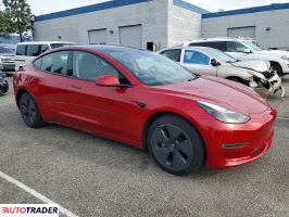 Tesla Model 3 2022