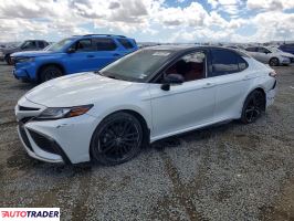 Toyota Camry 2021 3