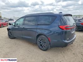 Chrysler Pacifica 2021 3