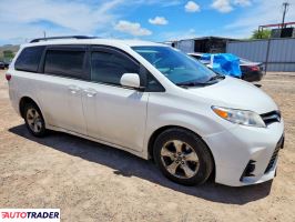 Toyota Sienna 2020 3