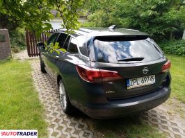 Opel Astra 2016 1.4 150 KM