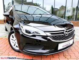 Opel Astra 2018 1.4 128 KM