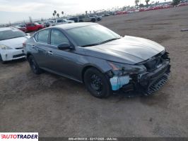 Nissan Altima - zobacz ofertę