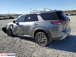 Nissan Pathfinder 2022 3
