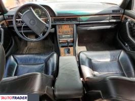 Mercedes W-126 1988 5.0 320 KM