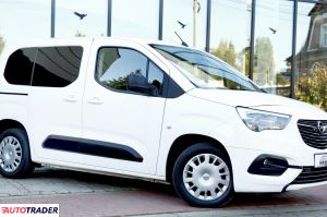 Opel Combo 2021 1.5 102 KM Opel Combo 2021 1.5 102 KM