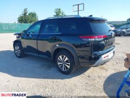 Nissan Pathfinder 2022 3