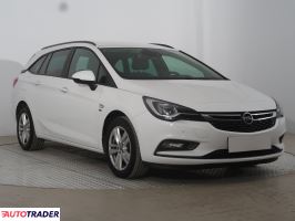 Opel Astra 2019 1.6 134 KM