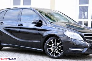 Mercedes B-klasa 2013 1.6 122 KM