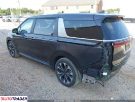 Kia Carnival 2023 3