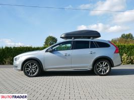 Volvo V60 Cross Country 2018 2.0 245 KM