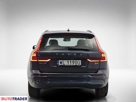 Volvo XC60 2022 2.0 197 KM