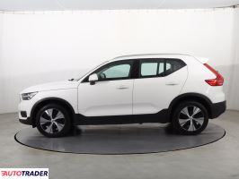 Volvo XC40 2020 2.0 147 KM