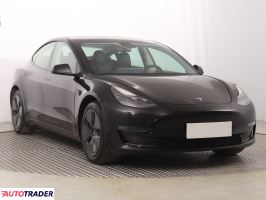 Tesla Model 3 - zobacz ofertę