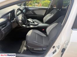 Toyota Avensis 2016 2.0 143 KM