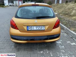 Peugeot 207 2008 1.4 75 KM