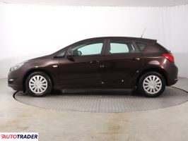 Opel Astra 2014 1.6 113 KM