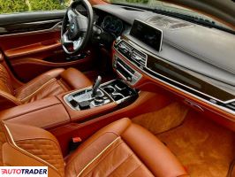 BMW 740 2017 326 KM BMW 740 2017 326 KM
