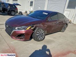 Nissan Altima - zobacz ofertę