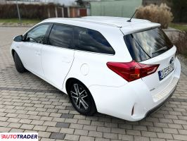 Toyota Auris 2014 1.8 99 KM