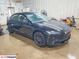 Tesla Model 3 2024