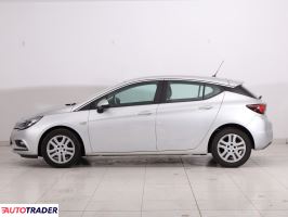 Opel Astra 2018 1.4 123 KM