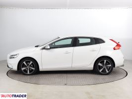 Volvo V40 2019 2.0 150 KM
