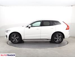 Volvo XC60 2019 2.0 197 KM