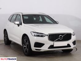 Volvo XC60 2019 2.0 187 KM