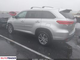 Toyota Highlander 2019 3