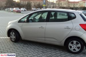 Kia Venga 2010 1.4 90 KM