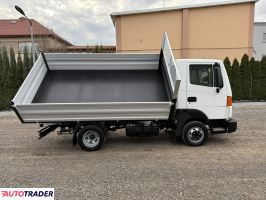 Nissan Atleon 2010 3