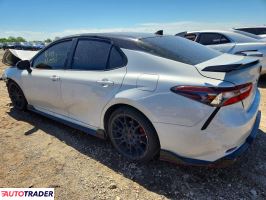 Toyota Camry 2021 3