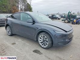 Tesla Model Y 2026