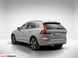 Volvo XC60 2022 2.0 197 KM