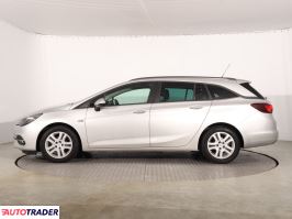 Opel Astra 2020 1.2 108 KM