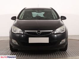 Opel Astra 2011 1.4 138 KM