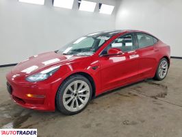 Tesla Model 3 - zobacz ofertę