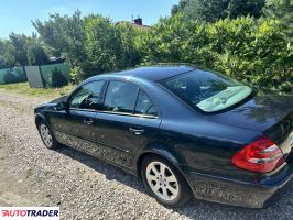 Mercedes E-klasa 2004 2.2 150 KM