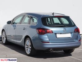 Opel Astra 2010 1.4 138 KM