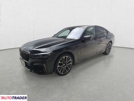 BMW 730 2019 3.0 265 KM