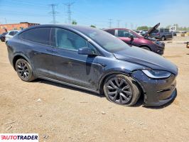 Tesla Model X 2025